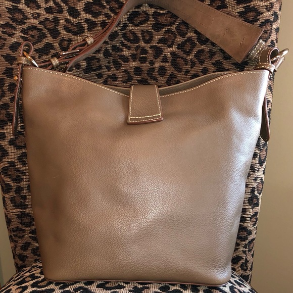 Dooney & Bourke Toscana Lily Bucket Bag - Elephant - Picture 4 of 13